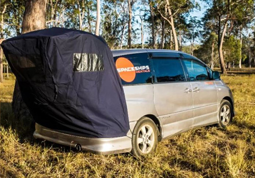 Spaceship Beta Minicamper Australien Roadtrip zu Zweit