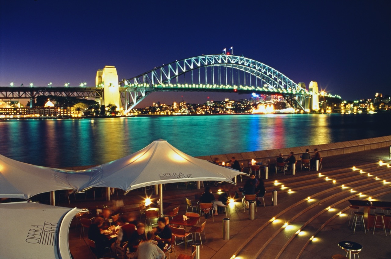 Opera Bar mit Blick auf die Harbour Bridge, Sydney Sehenswürdigkeit